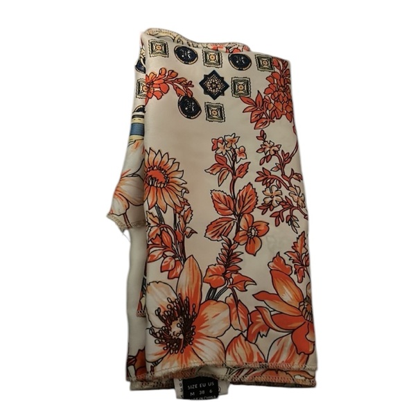 Floral Tie Up Bandanna Cropped Shirt - Picture 3 of 4